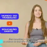 Mulher apresenta as áreas de conhecimento do PNLD 2026 Ensino Médio Projetos Integradores